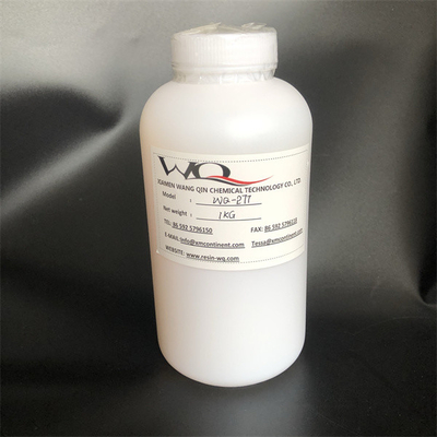 Un bon prix. Émulsion acrylique transparente à haute brillance pour l'encre d'imprimerie et le vernis d'impression en surcharge en ligne
