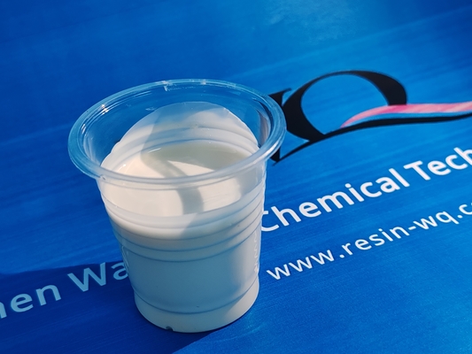 Un bon prix. Émulsion acrylique polymérisée sans savon haute performance pour les solutions de revêtement du bois en ligne