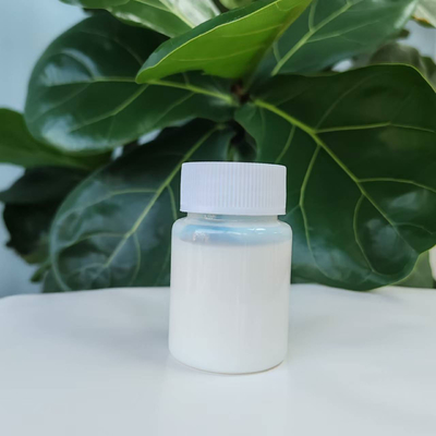 Un bon prix. Émulsion de cire de polyéthylène à point de fusion élevé Bonne douceur Bonne antiadhérence Pour la peinture et l'encre à base d'eau en ligne