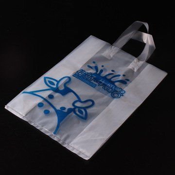 Un bon prix. Résine acrylique solide à base d'eau à haut poids moléculaire avec une excellente transparence peut être utilisée dans le broyage de pigments équivalent à Joncryl67 en ligne