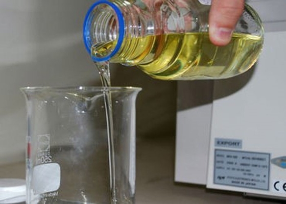Un bon prix. Instigateur d'adhérence liquide d'encre d'effet de miroir améliorant la flexibilité de film de revêtement en ligne